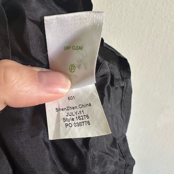 Lilly Pulitzer Black Lace Overlay Jeanette Mini Dress size 2 EUC - Picture 11 of 11